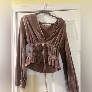 ZARA plisse pleated long sleeve top with ruching. Size medium